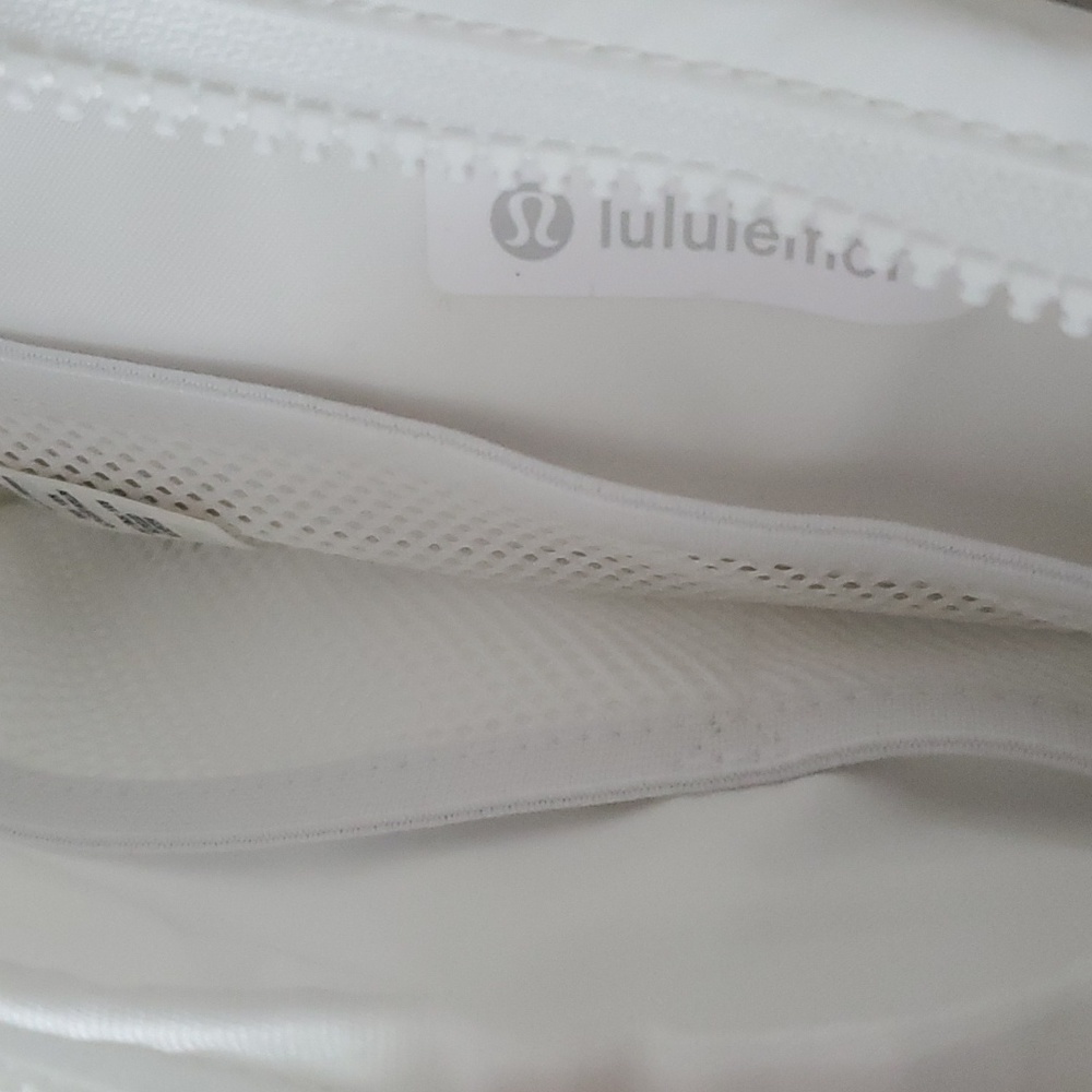 New Lululemon Everywhere Belt Bag - Picture 12 of 12